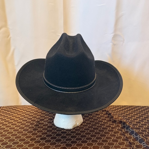 Stylish Black Western Cowboy Hat with Silver Accent main image 4